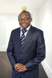 Apple-Themed-Portraits-for-Casna-Contract-Cleaning-Company (15)