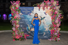 glamorous-portrait-at-Goodenough-House-venue-step-and-repeat